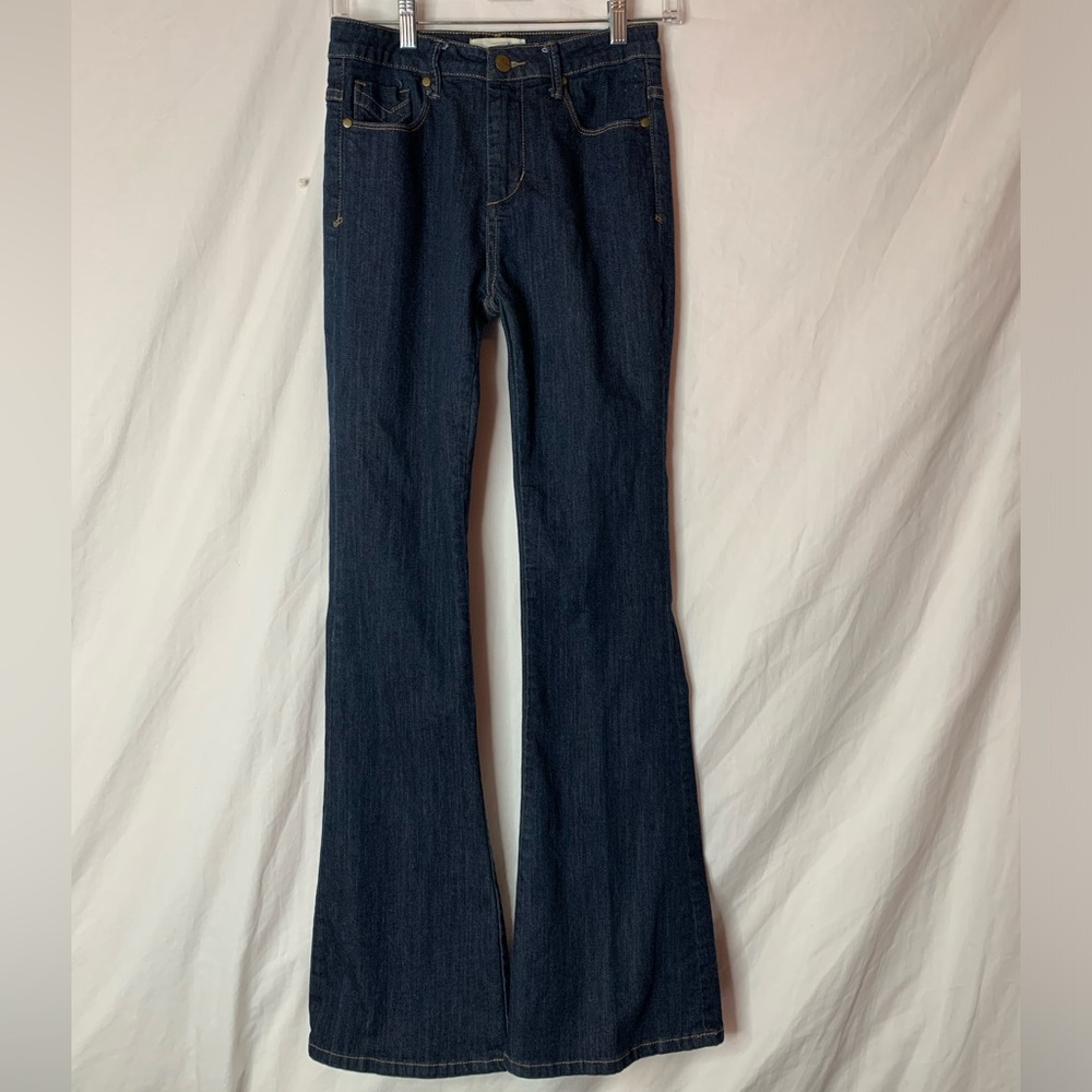 2.1 Denim jeans size26 bell bottoms dark wash Forever21